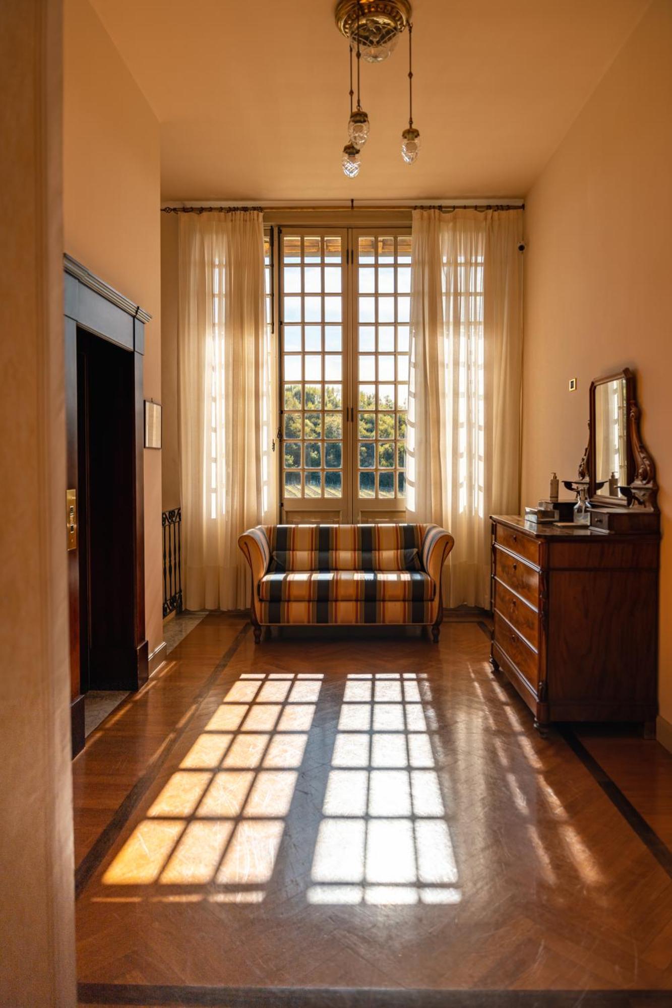 Hotel Villa La Bollina แซร์ราวัลเล สกรีเวีย ภายนอก รูปภาพ