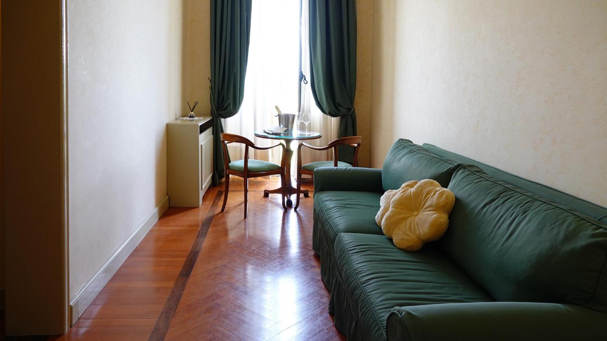 Hotel Villa La Bollina แซร์ราวัลเล สกรีเวีย ภายนอก รูปภาพ